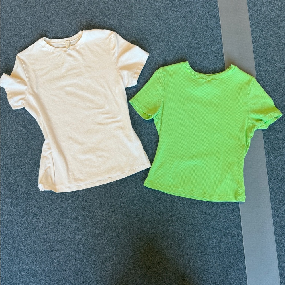 2 Skims size M short sleeve tops